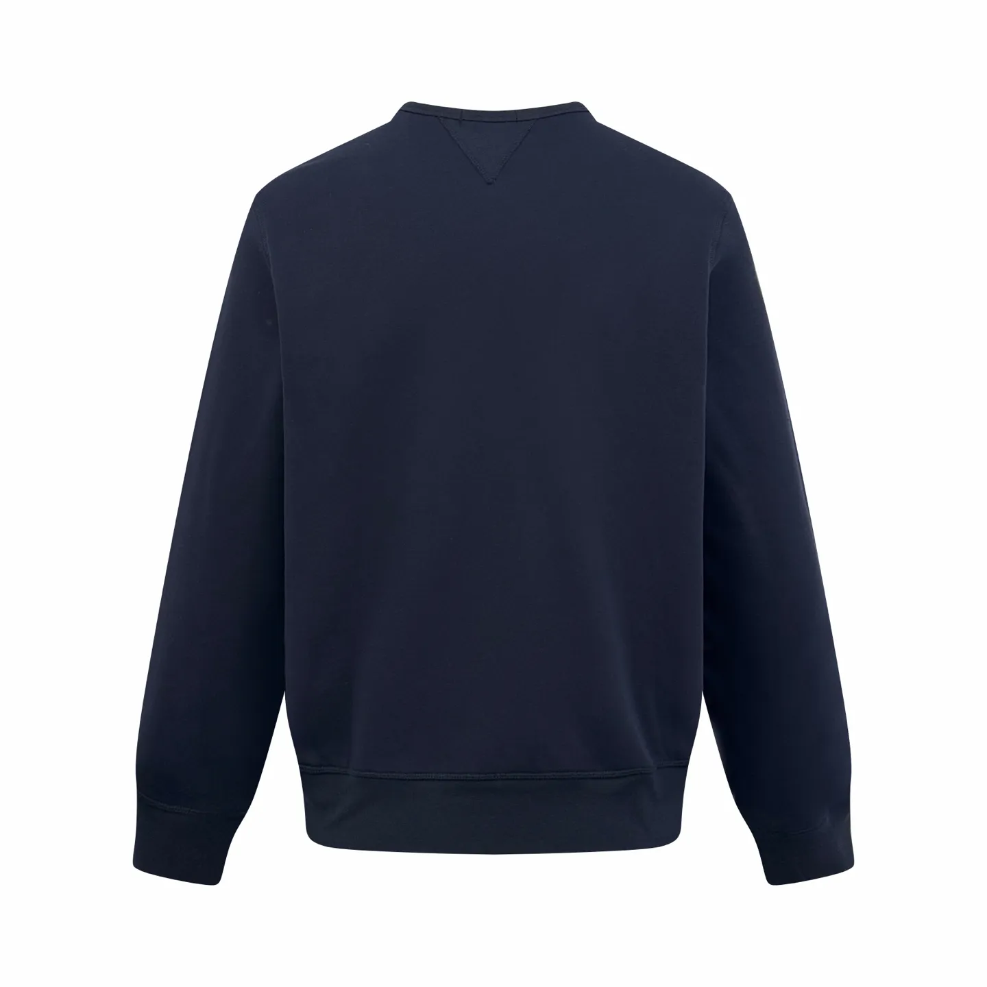 P280 Ralph Lauren logo embroidered sweatshirt. Customized cloud-like honey cotton fleece sweatshirt material. It feels delicate and comfortable against the skin. A touch of midnight navy blue is the main color. Exquisite red pony logo is embellished. It is highly recognizable. It has a breath of freedom and vitality. A symphony of pure and smart colors. It outlines a high-end silhouette with extreme simplicity. It becomes the smart focus of the vision and shows the taste in silence. Process 1: Using imported machine embroidery process Use advanced computer control systems and precision mechanical components to achieve the iconic pony embroidery operation with high precision and smooth and delicate lines. Process 2: Use the Hasuo process and sew with a specific machine. The Hasuo fastness is high and adds visual effects. It is time-consuming and labor-intensive. Process 3: The fabrics are washed and have a better hand feel. Not easy to deform. Not easy to shrink. Not easy to fade. Maintain long-term beauty. Accessories: Customized 1:1 Ralph Lauren trademark. Version: Fitted fit Size: S M L XL Style number: 25296